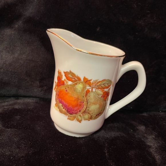 Rare Vintage Pear Creamer Made in Japan - Picture 2 of 3